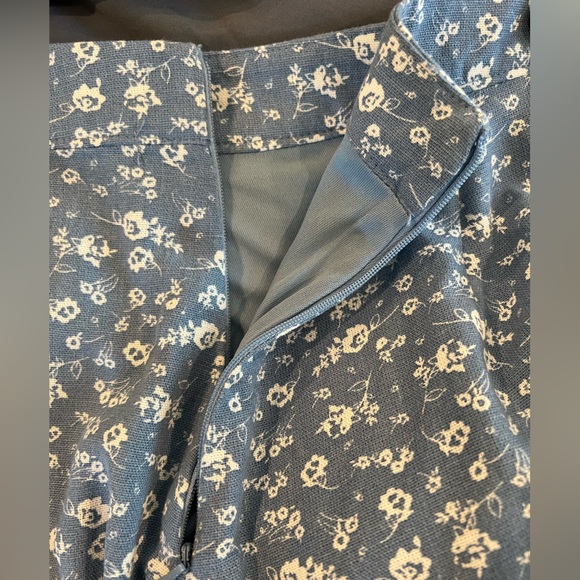 ALTAR’D STATE : Blue Floral Skort w Wrap-Look Layer & Ruffle - Picture 5 of 8